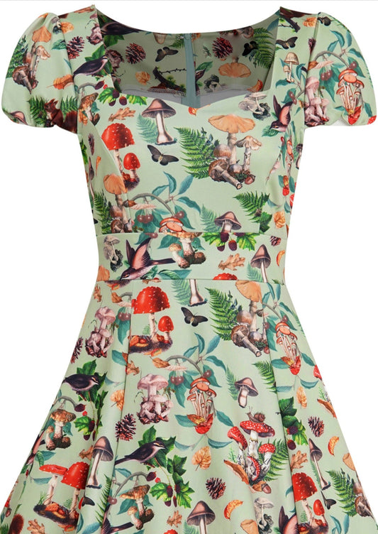 Forêt enchantée - robe pin-up avec animaux et plantes de la forêt